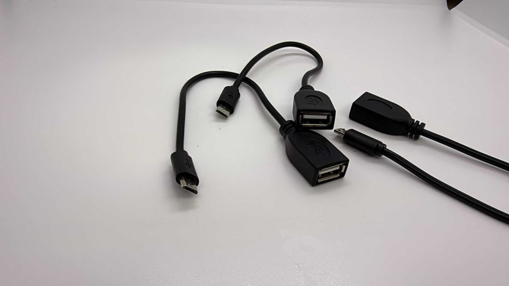 Cablul / Adaptor USB OTG (On-The-Go)