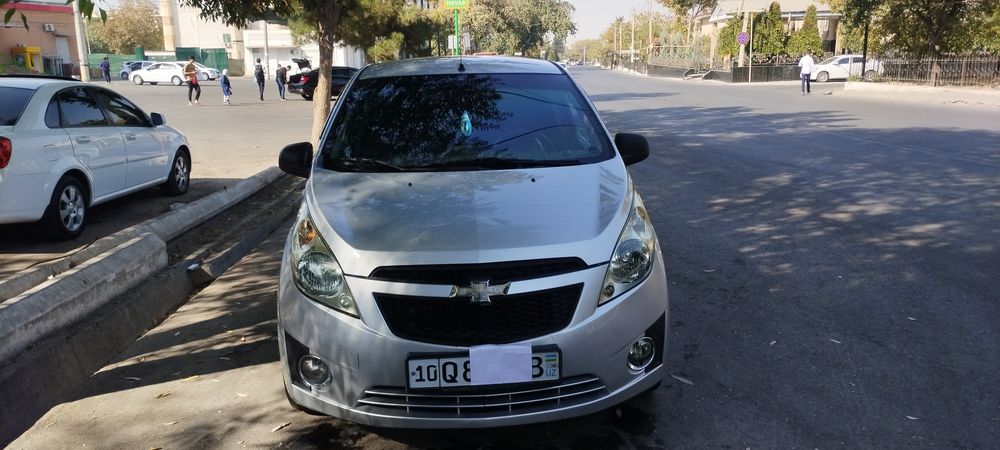 2014 avtamat karobka holati yahshi benzinda