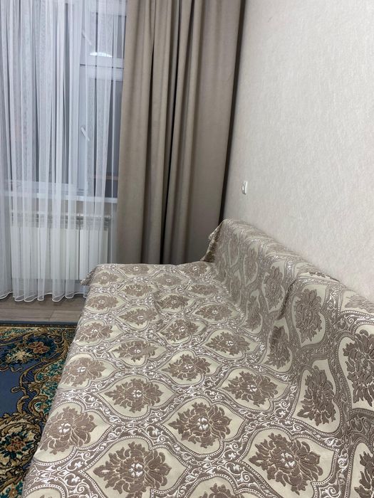 Тахта диван в хорошем состояний.