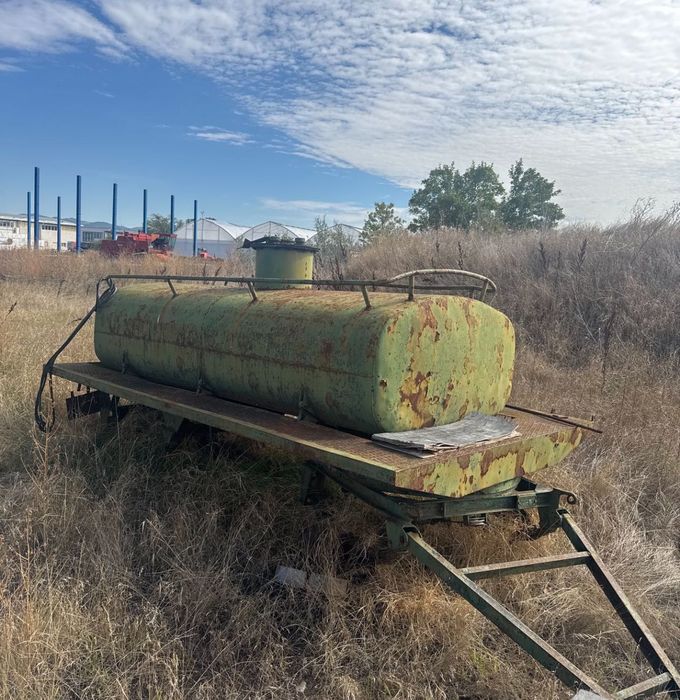 Цистерни 3т капацитет - военни