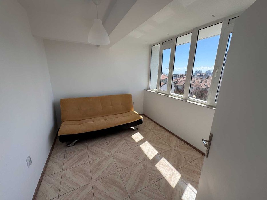 Продава се Многостаен апартамент в Бургас, Лазур - 92 кв.м за 2055 €/кв.м - Снимка #11