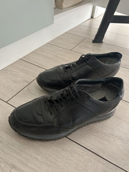 Продам мужской зимний обувь