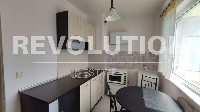 Дава се под наем Едностаен апартамент в Варна, Кайсиева градина - 50 кв.м за 300 € - Снимка #2