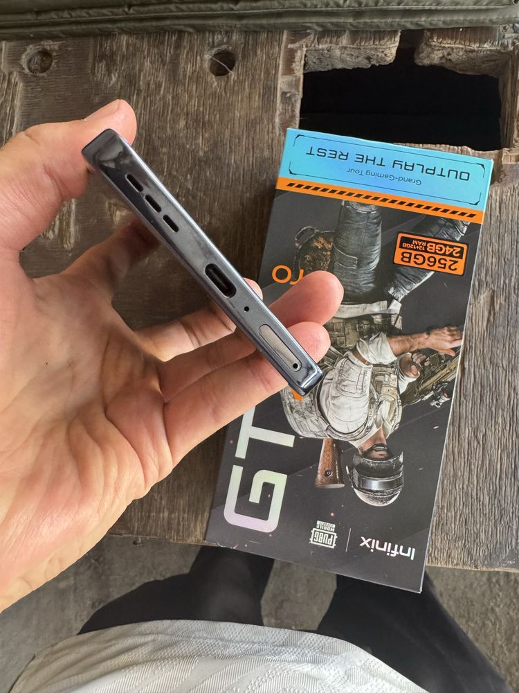 Infinix gt 20 pro ideal 12.256g holati ideal karopka dak bor