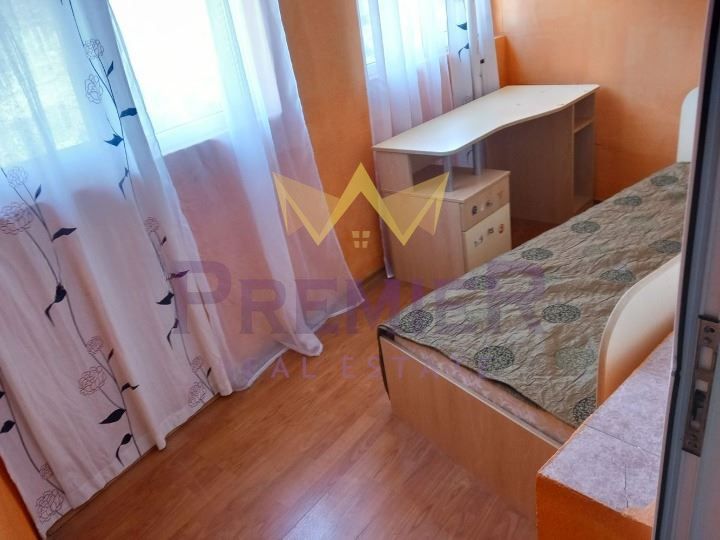 3-стаен в Варна-Колхозен пазар площ 70 цена 500