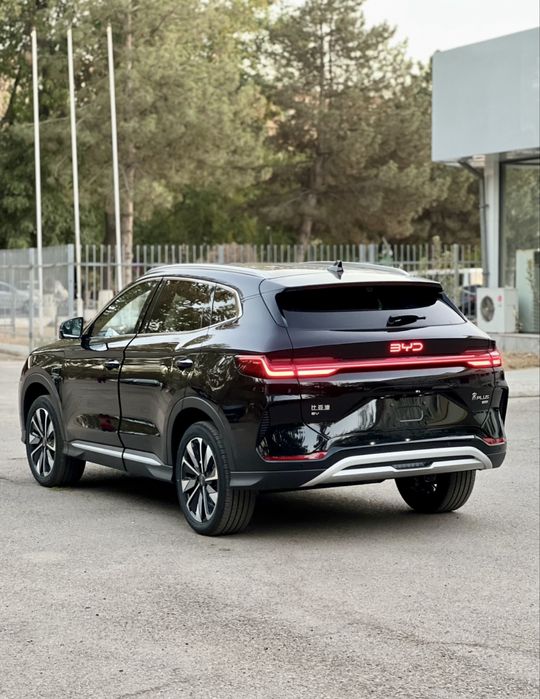 BYD Song Chempion 2026 Smart Rusificatsiya