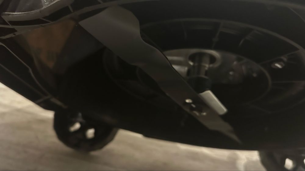 Продавам косачка PARKSIDE DBRM 39 C2 – Чисто нова !!!