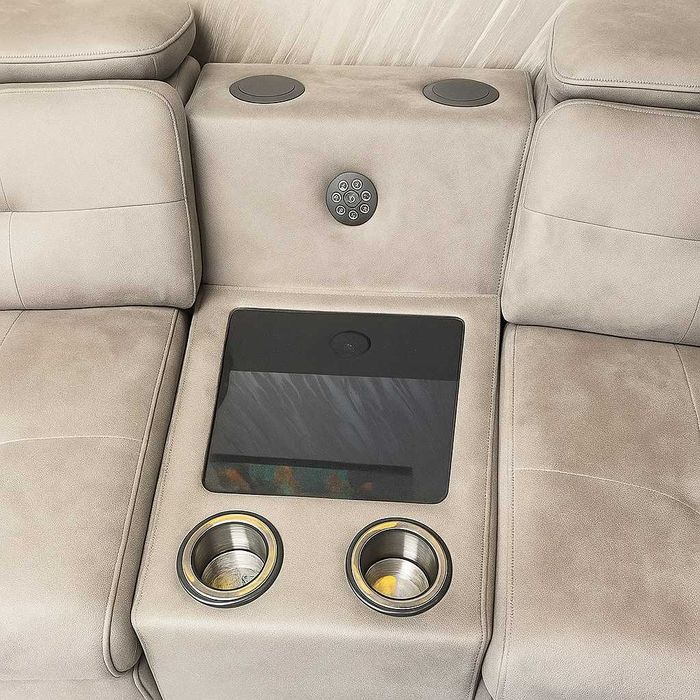 Диван с ел. релакс механизъм + Bluetooth тонколони и Мини-бар