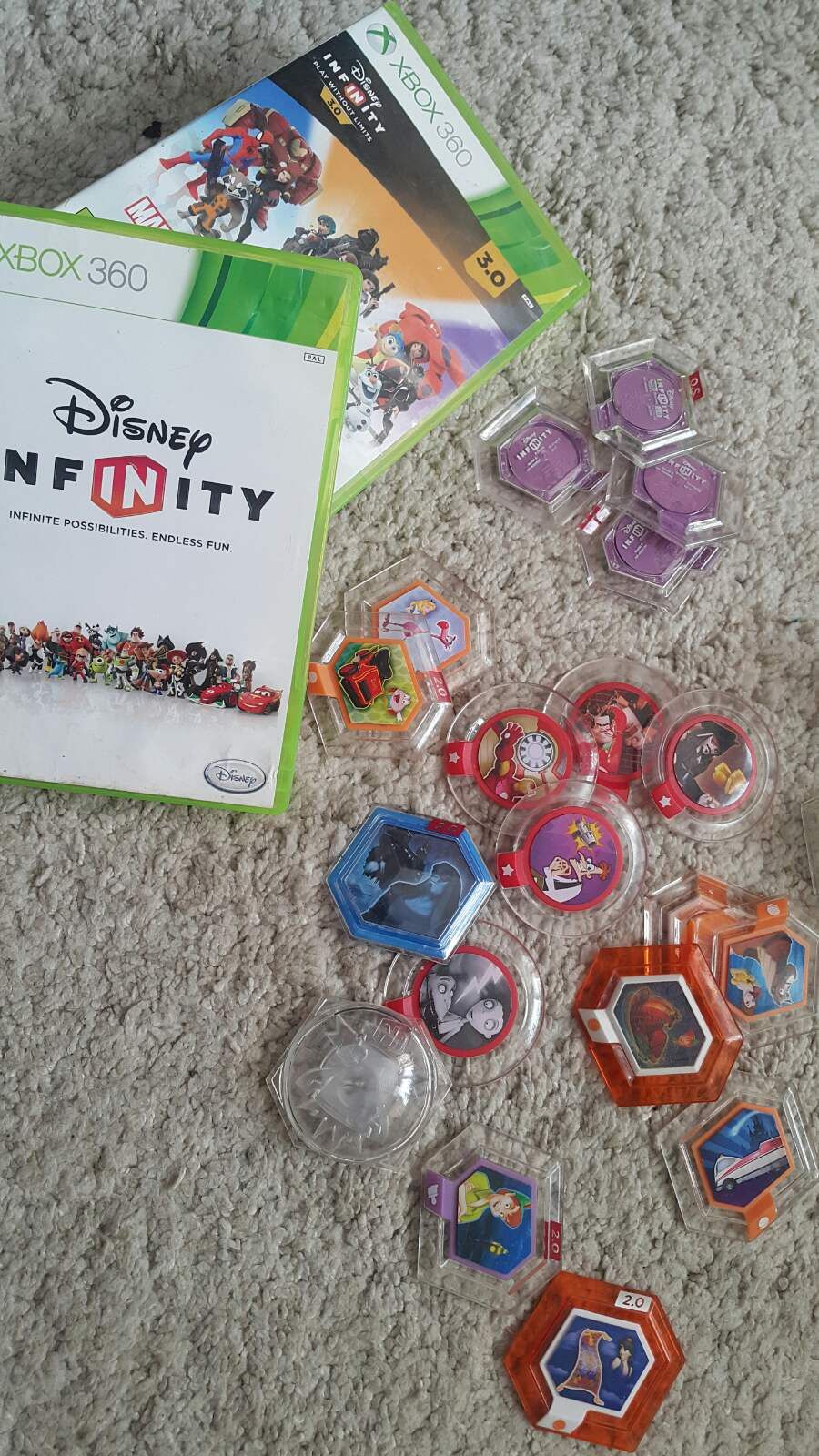 Disney infinity игра,портал, фигурки,значки Xbox ps3, wii