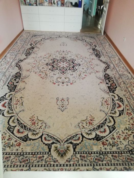Жақсы күйдегі кілем 2 дана