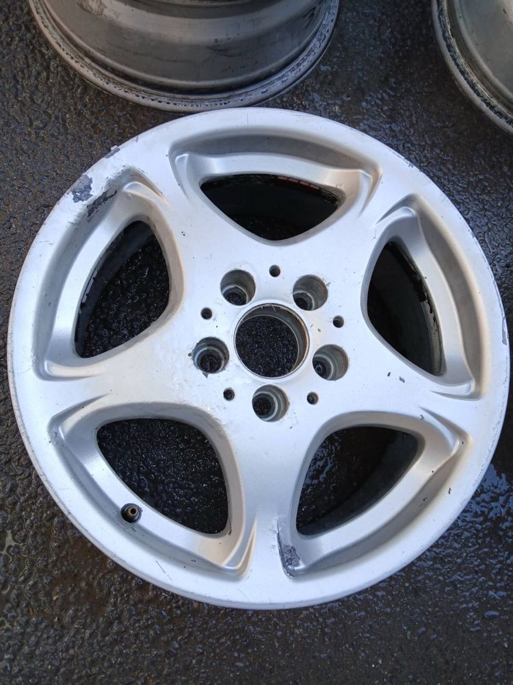 Оригинални джанти от Mercedes(2Jx16H2)