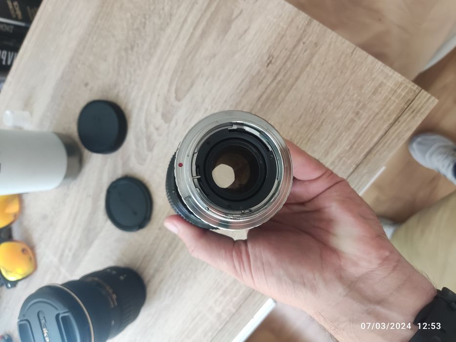 Tokina 70-210 f3.5 Vivitar Series с преходник за Canon EF mount