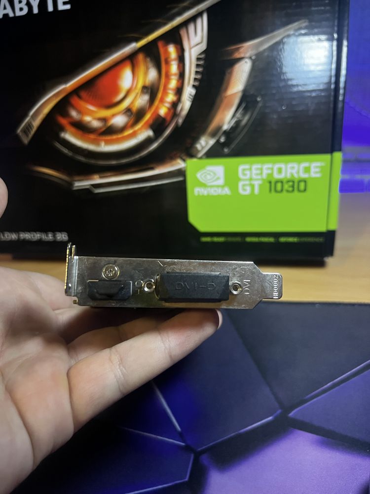 Продавам Nvidia GT 1030 2GB Low Profile Gigabyte