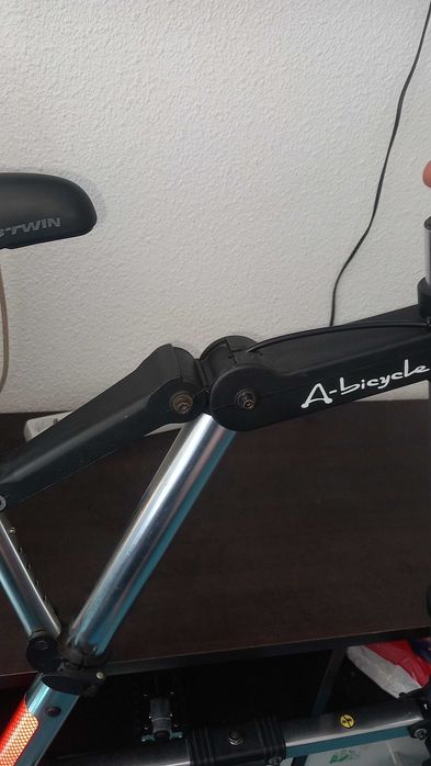 Bicicletă pliabilă ultra ușoară