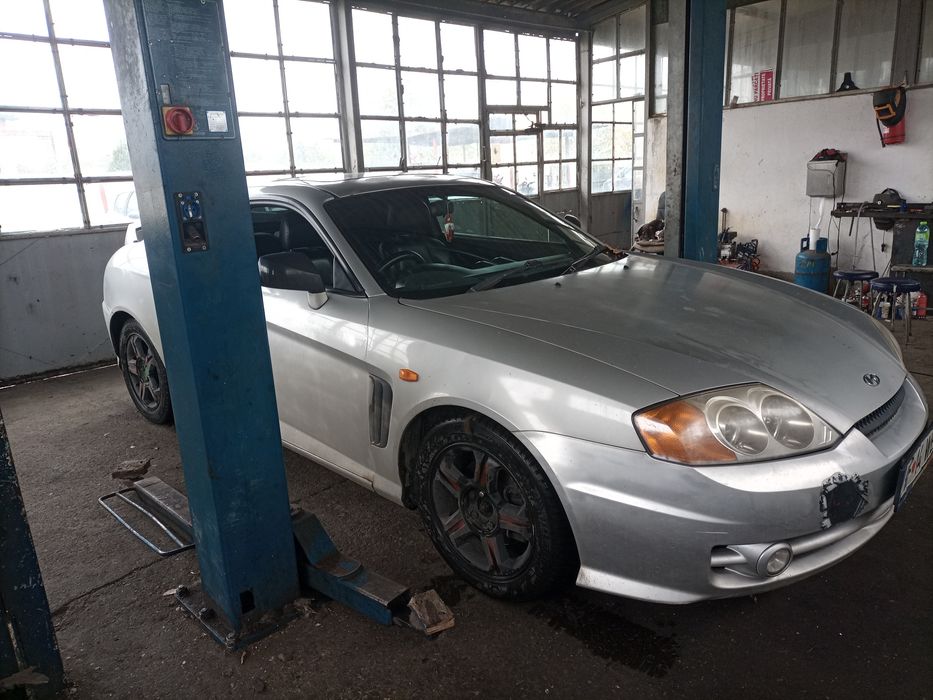 Vând Hyundai Coupe (volan-dreapta)