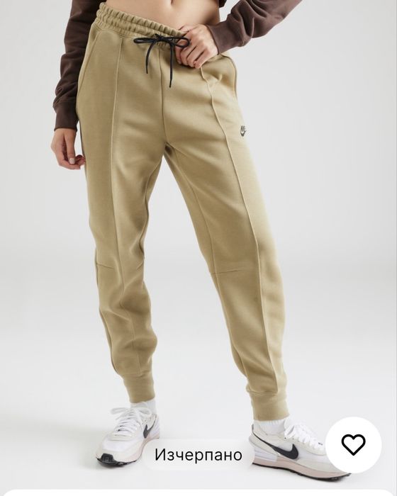 Nike Tech Fleece Дамски долнища