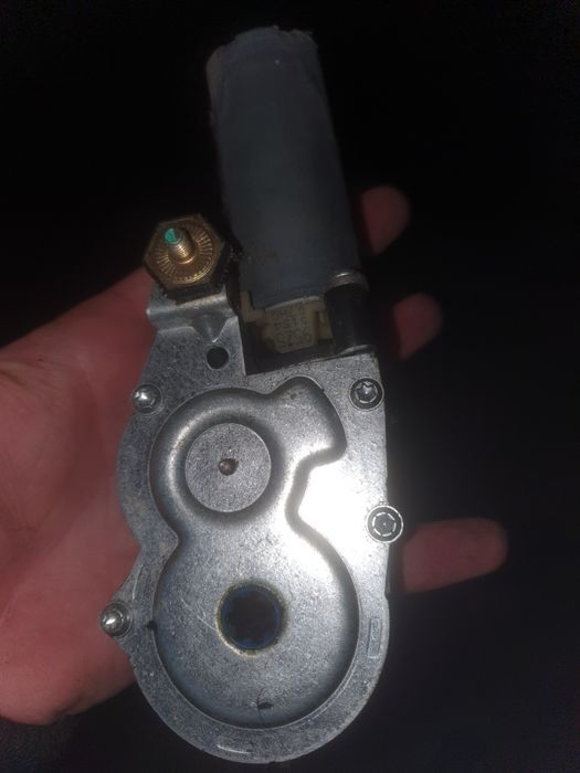 Motoras reglaj scaun 3B0 959 761 AG Skoda Audi Volkswagen