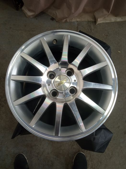 Optra diska sotiladi R15 b/u