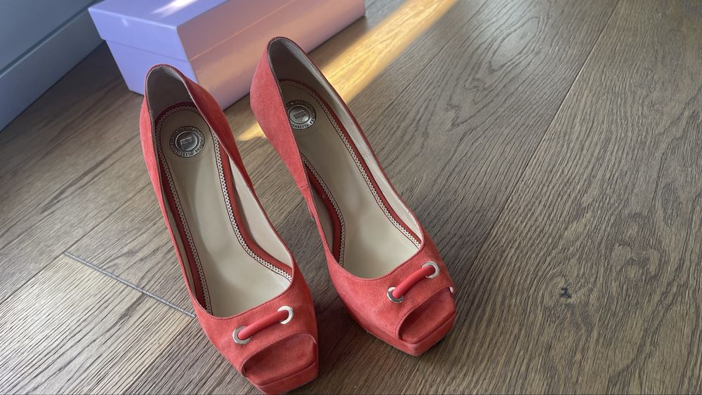 Обувки Еlisabetta Franchi 37 номер