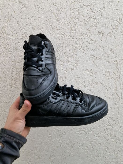 Adidas  Made in Vietnam nr 40