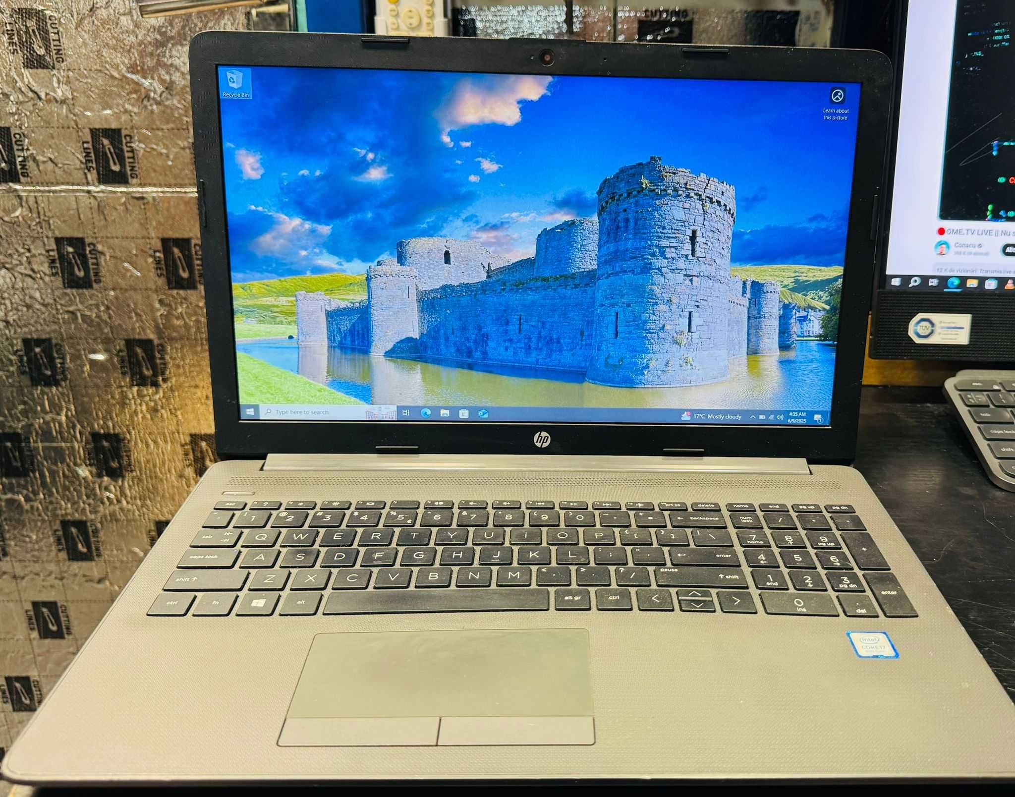Hope Amanet P10/HP 250 G7,I7 -8565U ,256 SSD, 16 GB RAM ,