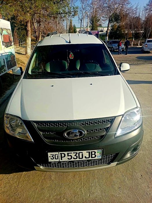 Lada Largus 2020 srochni sotiladi