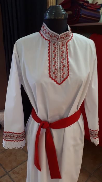 Дамска фолклорна риза-75 лв