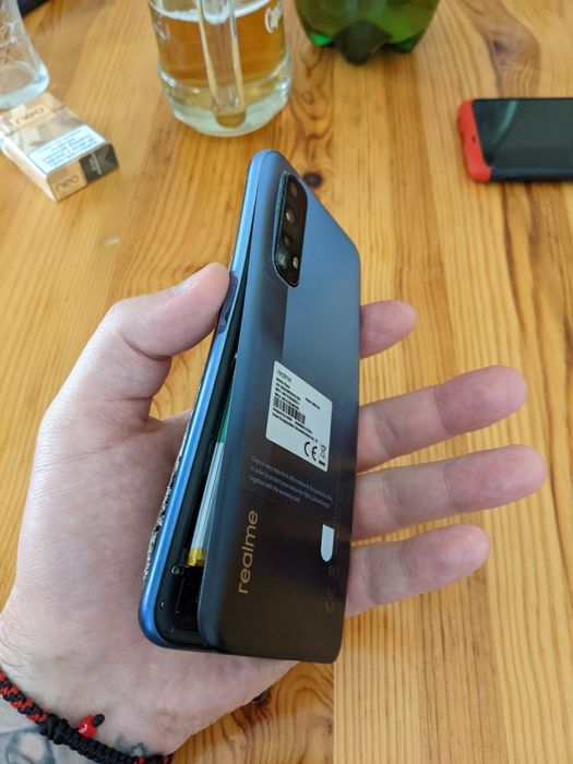 Телефони за части или за ремонт