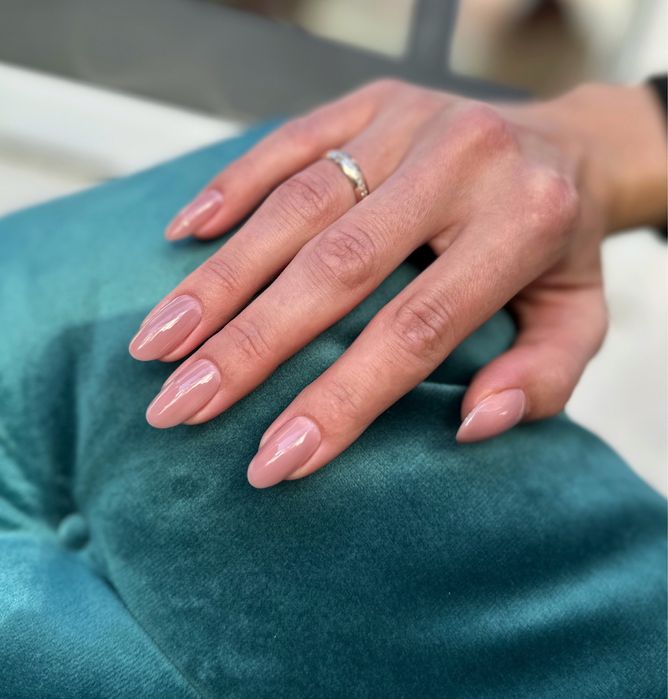 Маникюр/педикюр