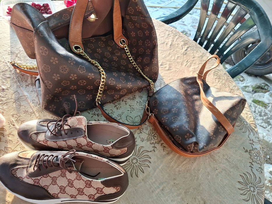 Дамска чанта с обувки комплект