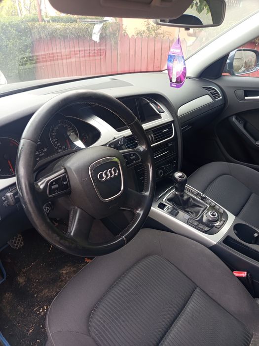 Vind Audi A4 B8 facelift