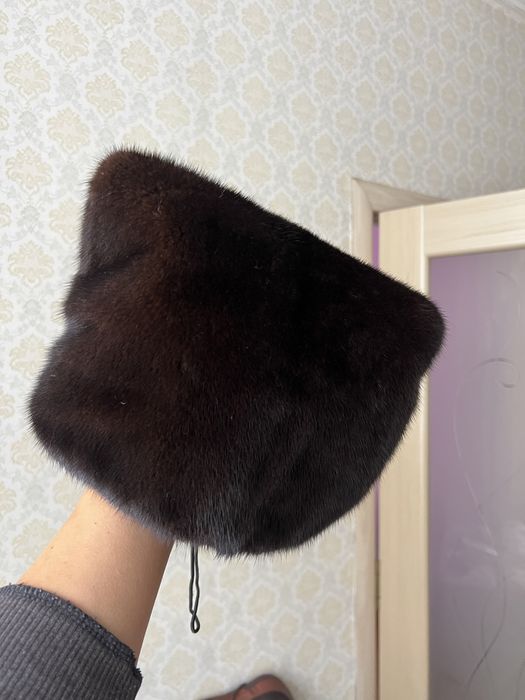 Продам шапку норковую