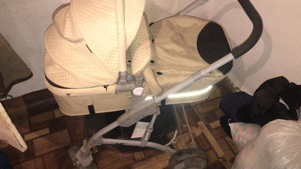 Продам коляску зим лето