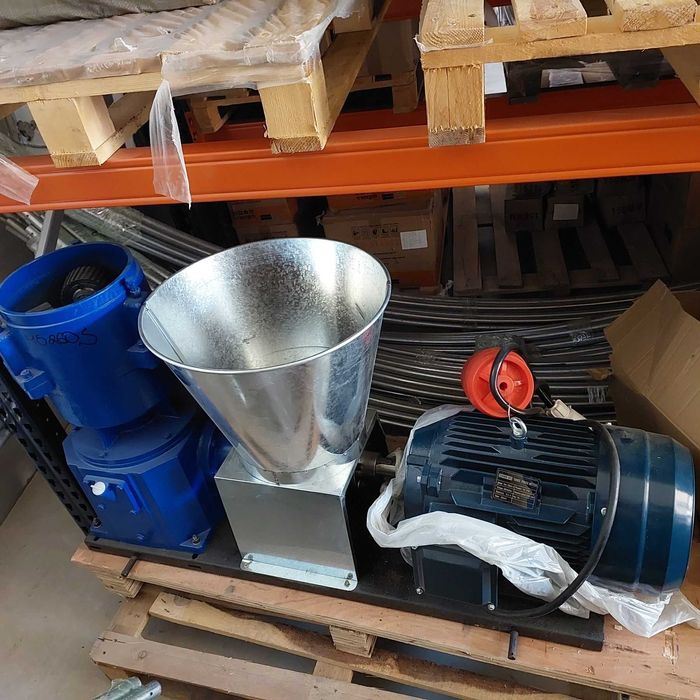 Преса за гранули KL-260 С ДВИГАТЕЛ 5 kW/1500 об/мин