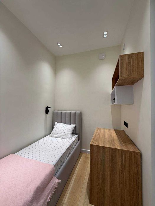 ПРОДАЁТСЯ КВАРТИРА 
 Яккасарайский район, 8-роддом, Dream House