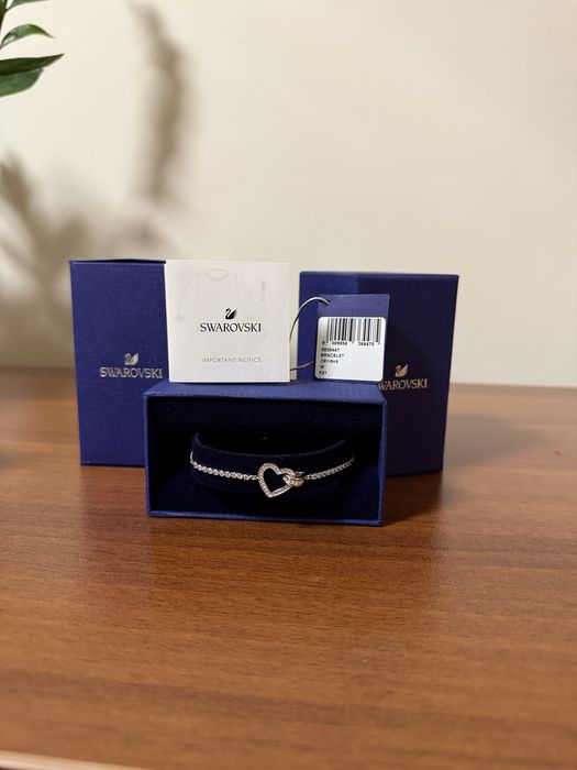 Нова, оригинална гривна Swarovski