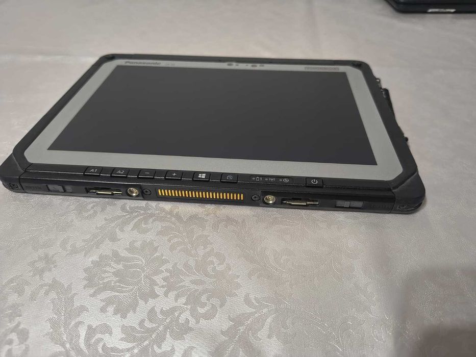 Tableta PC profesionala Panasonic CF-20