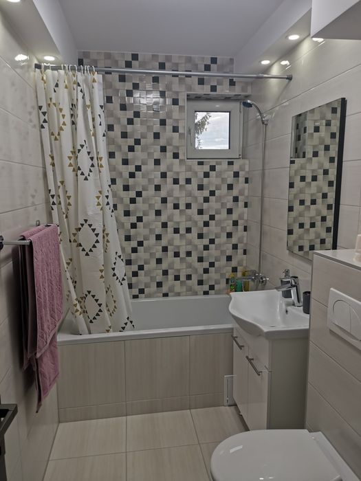 De închiriat apartament cu 2 camere