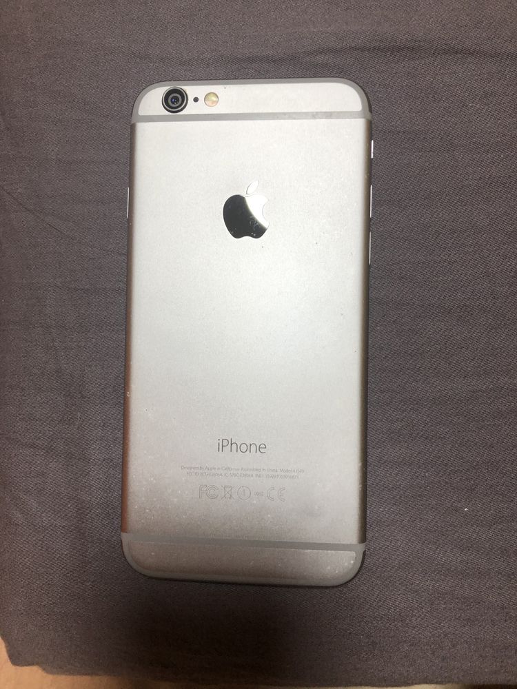 Айфон 6 в отличном состоянии, цвет серый !