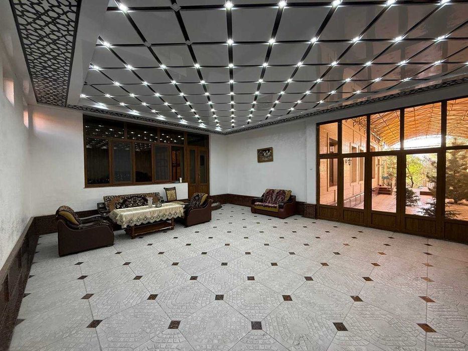 Продаётся дом в центре города 10 соток со всеми удобствами ТОРОПИТЕСЬ