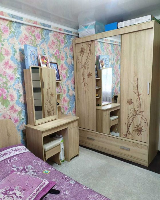 Спальный гарнитур