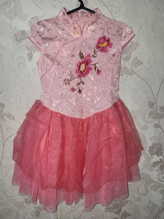 Платье детское на девочку 4-5 лет
