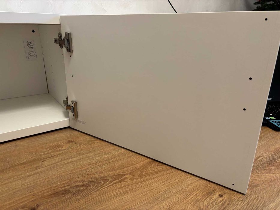 Бели модулни секции Besta IKEA