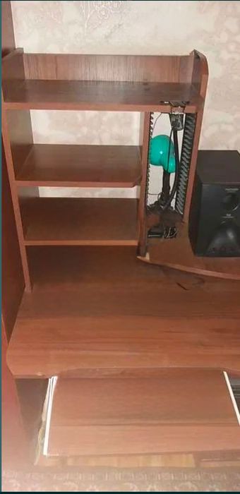 Компьютерный стол