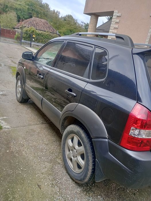 Vând Hyundai tuxon