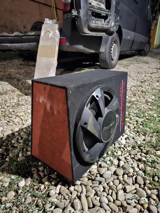 Subwoofer auto  avriv 350 RMS Pioneer