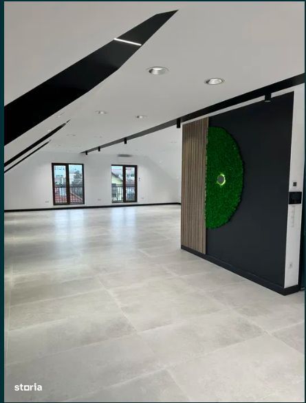 Spatiu Comercial, de Inchiriat la mansarda,165 mp, balcon, Zona Garii
