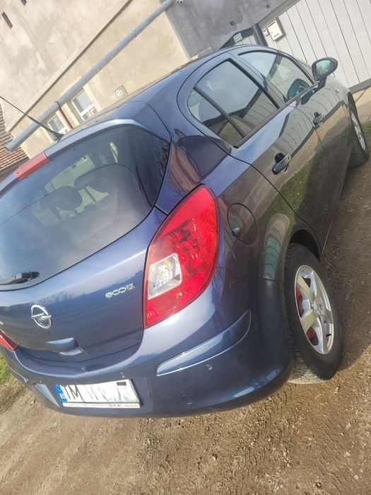Opel corsa 2011 pret 2500E
