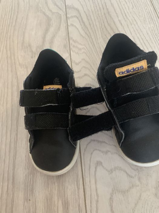 Papuci sport Adidas copii marime 22