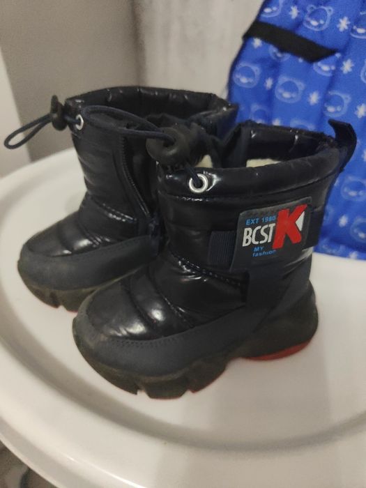 Сапожки детские б/у, в отличном состоянии,  теплые зимние, размер 23,